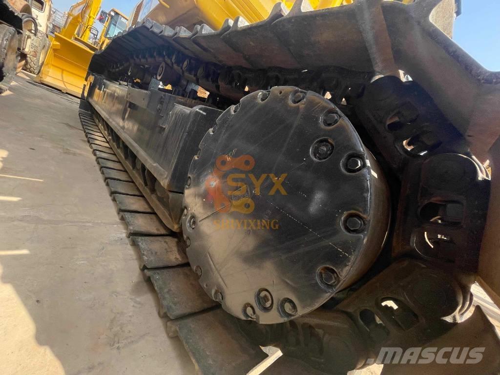 Komatsu PC 450 LC-8 Vikšriniai ekskavatoriai