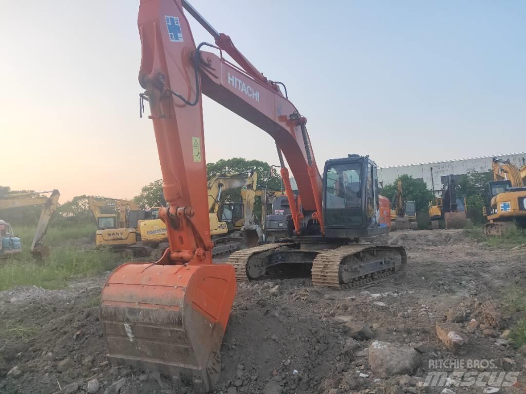 Hitachi ZX 210 Vikšriniai ekskavatoriai