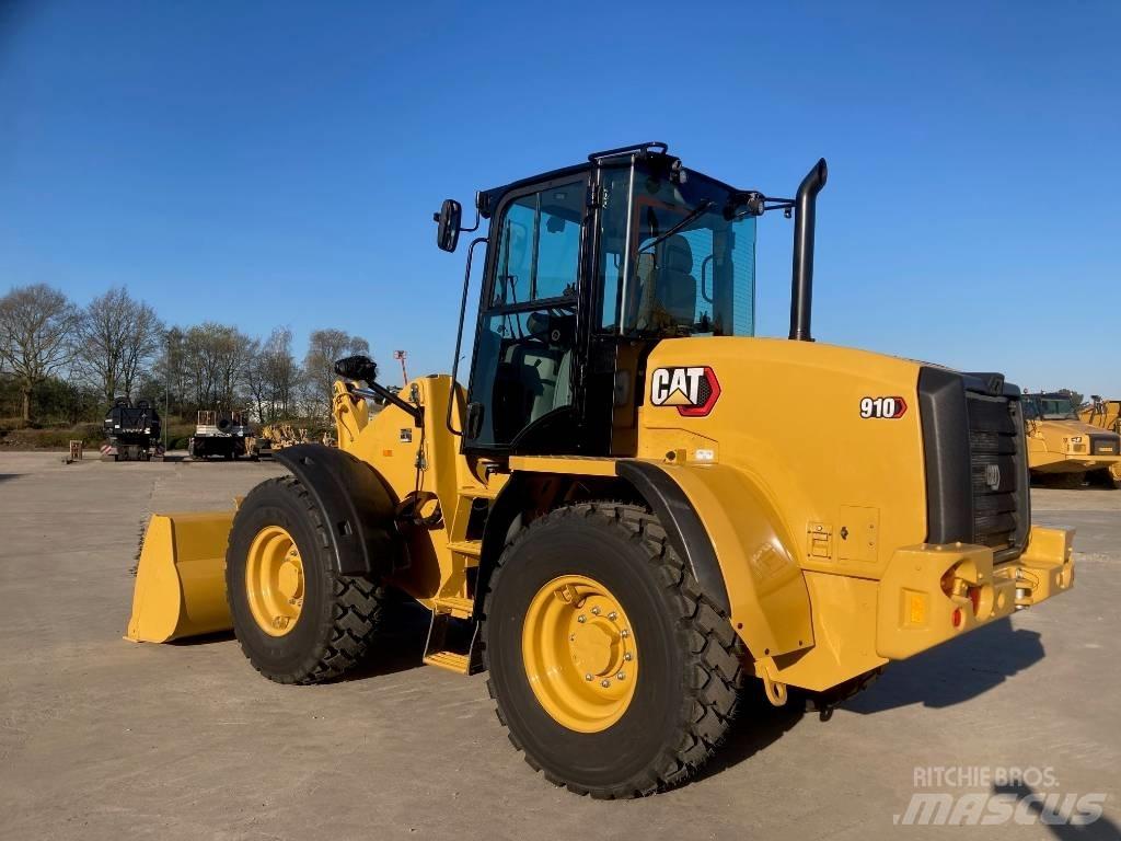 CAT 910 Naudoti ratiniai krautuvai