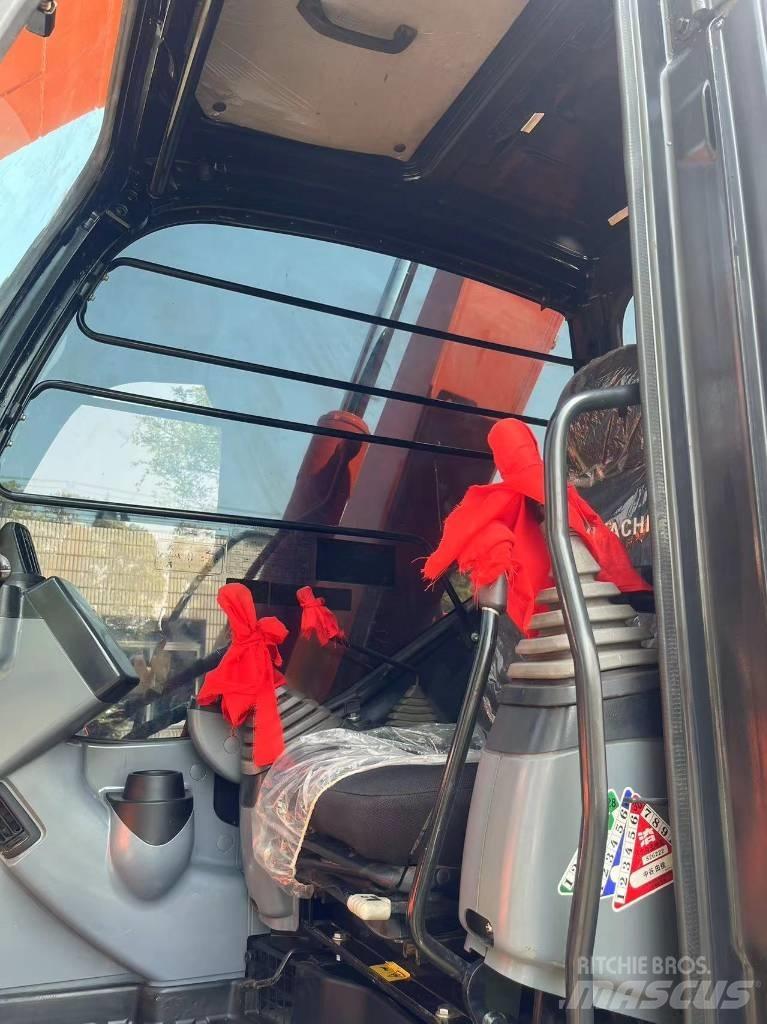 Hitachi ZX 70 Vikšriniai ekskavatoriai