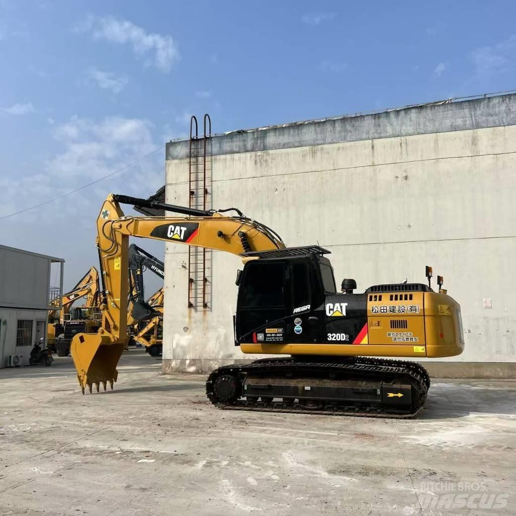 CAT 320D2 Vidutinės galios ekskavatoriai 7-12 t