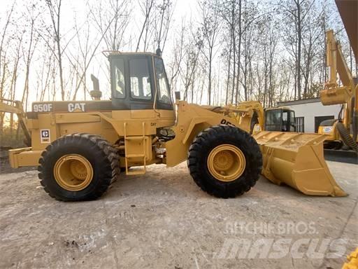 CAT 950F Naudoti ratiniai krautuvai