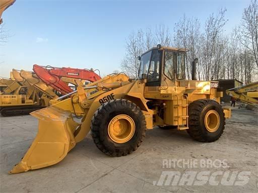 CAT 950F Naudoti ratiniai krautuvai