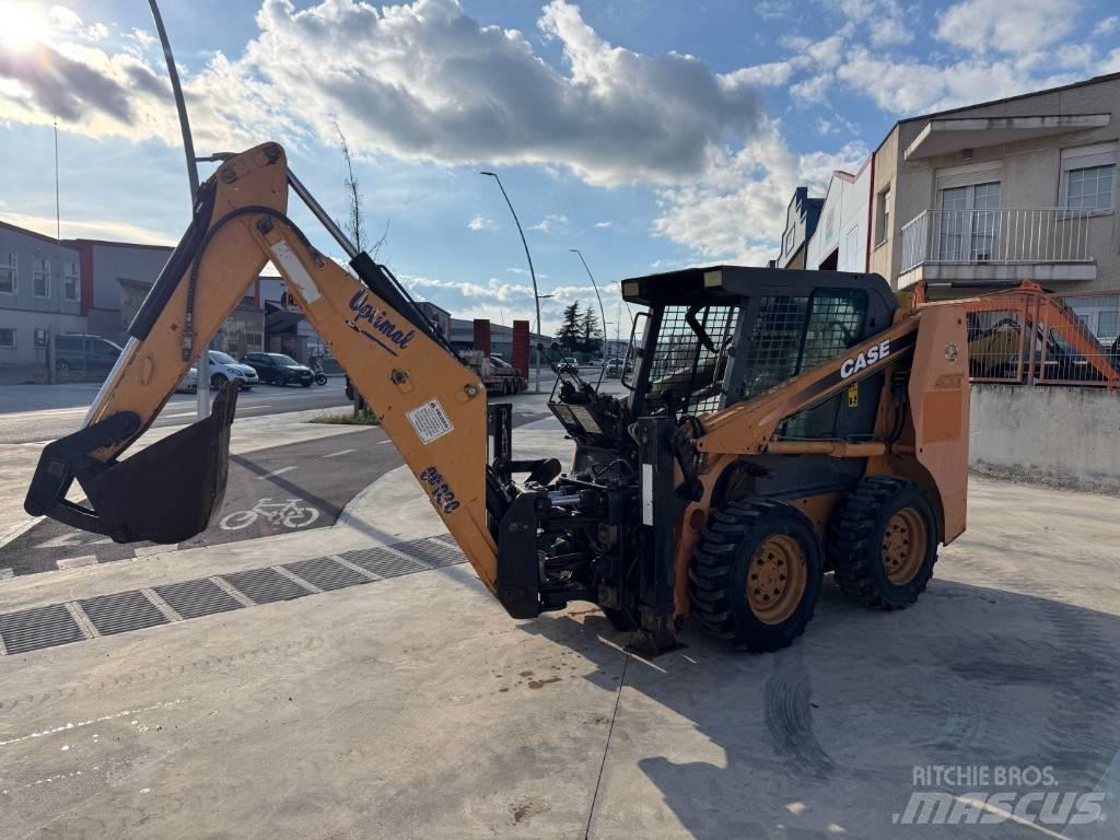 CASE 40 XT Krautuvai su šoniniu pasukimu