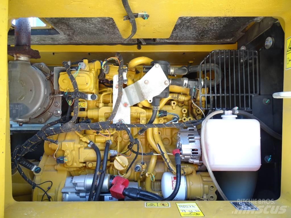 CAT 310 Vikšriniai ekskavatoriai