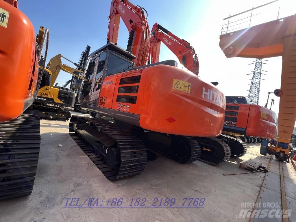 Hitachi ZX 200 Vikšriniai ekskavatoriai