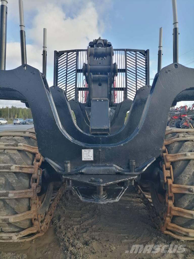 Komatsu 875 Naudoti miškovežiai (Forvarderiai)