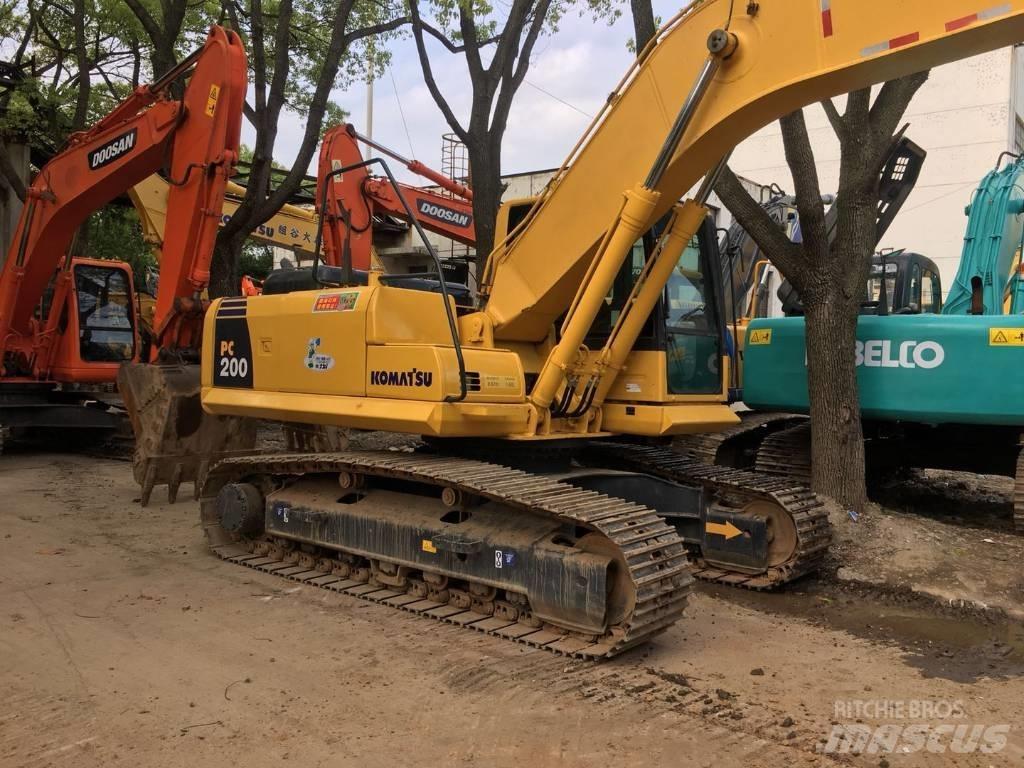 Komatsu pc200-8 Vikšriniai ekskavatoriai