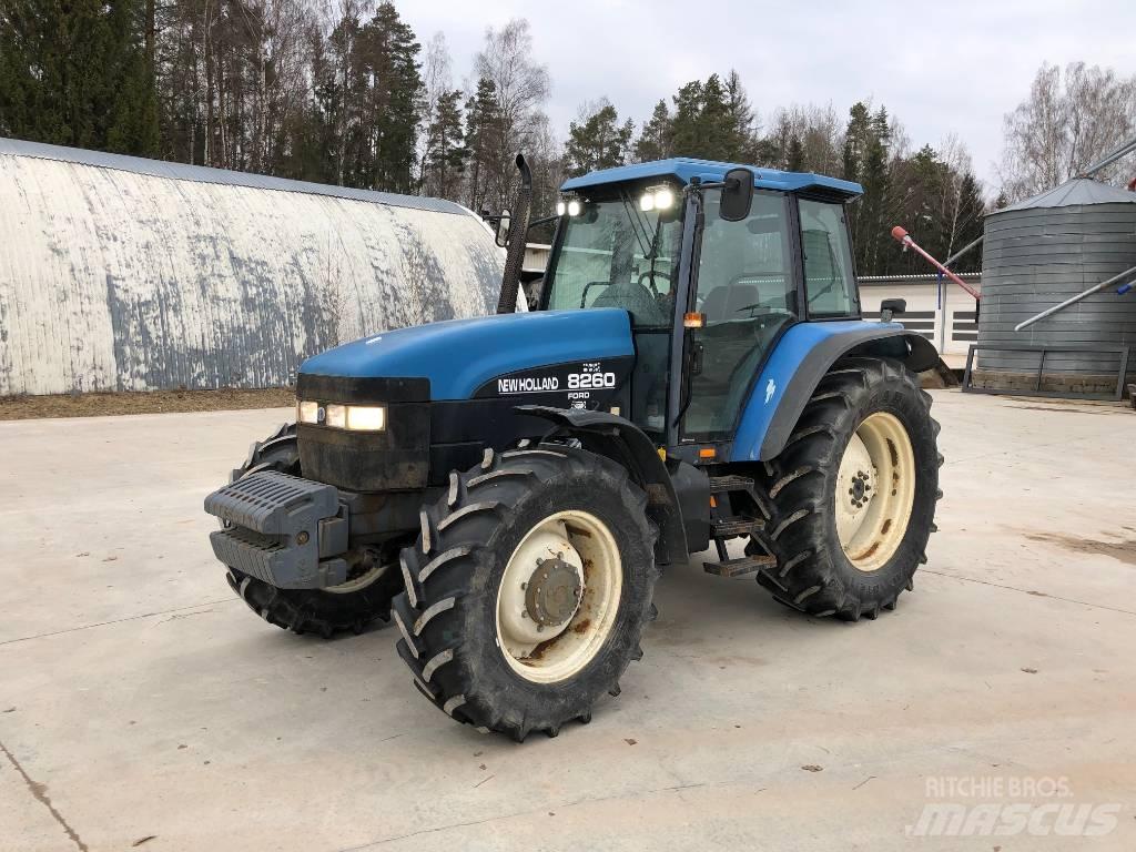 New Holland 8260 Traktoriai