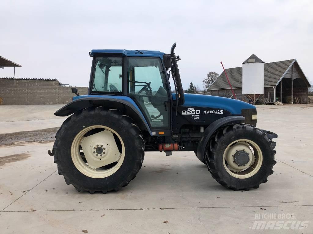 New Holland 8260 Traktoriai