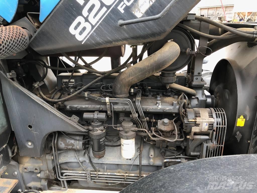 New Holland 8260 Traktoriai