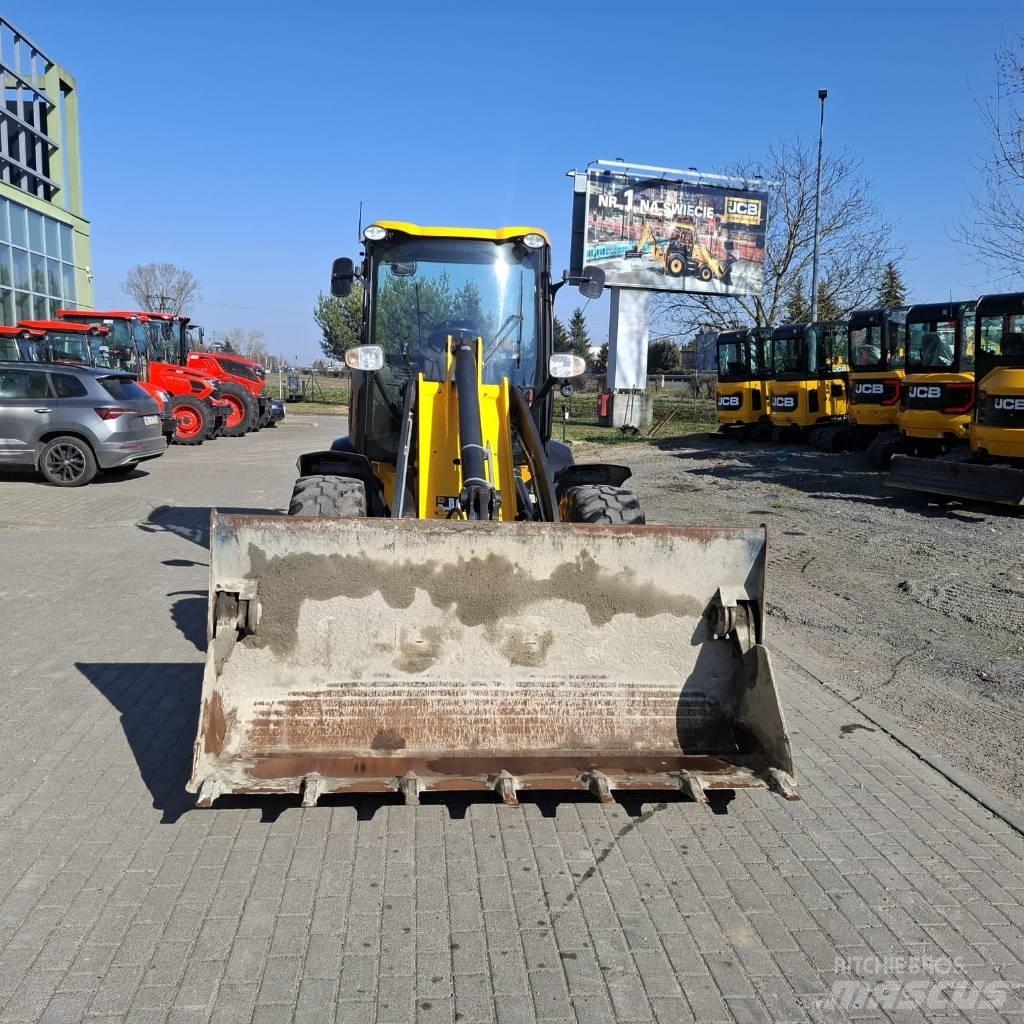 JCB 409 Naudoti ratiniai krautuvai