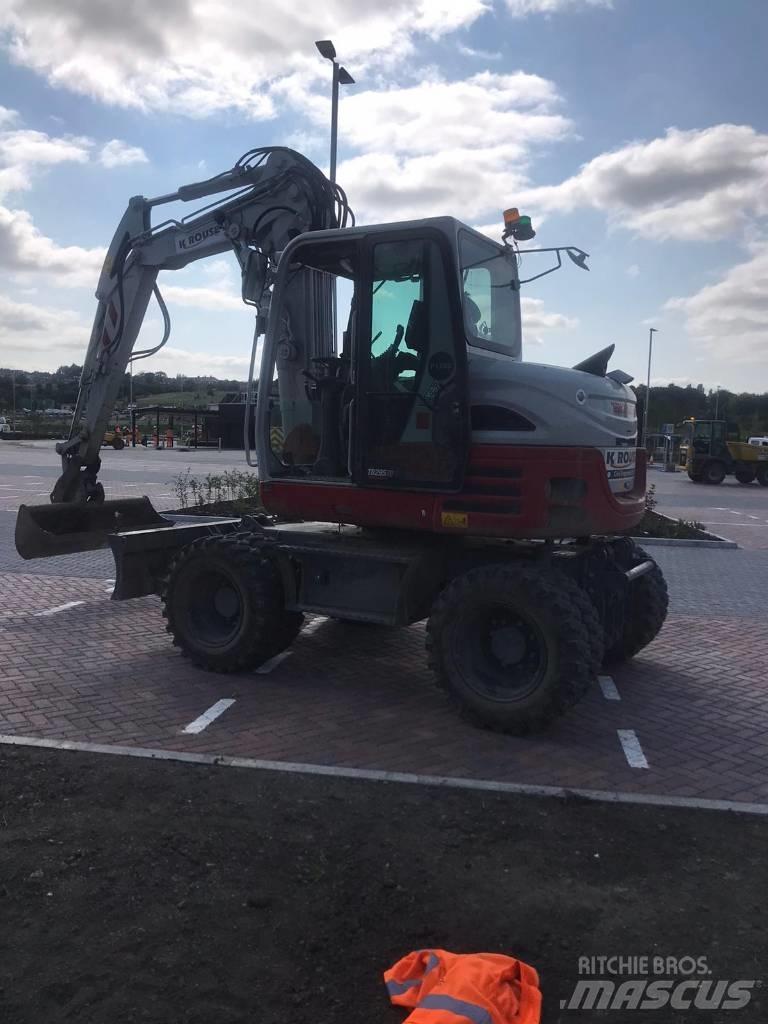 Takeuchi TB295W Ratiniai ekskavatoriai