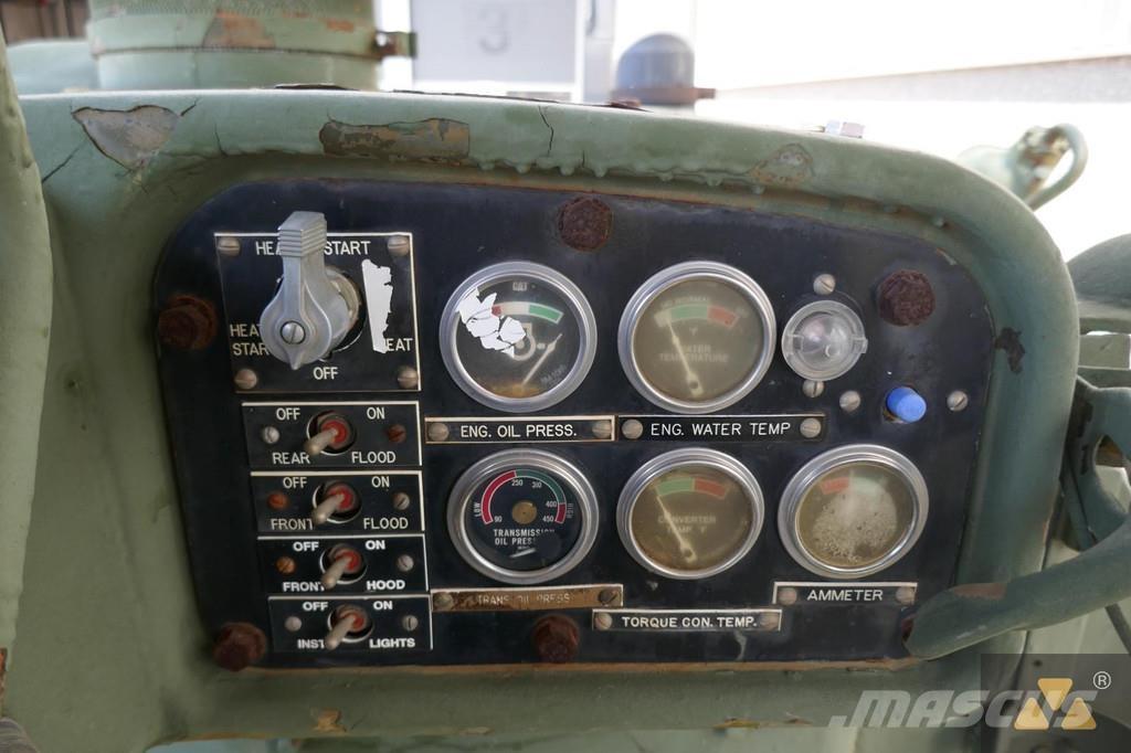 CAT D7F Ex-army Vikšriniai buldozeriai