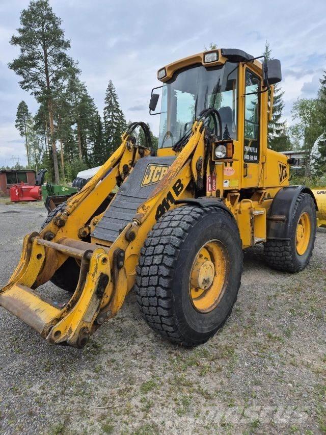 JCB 411B Naudoti ratiniai krautuvai