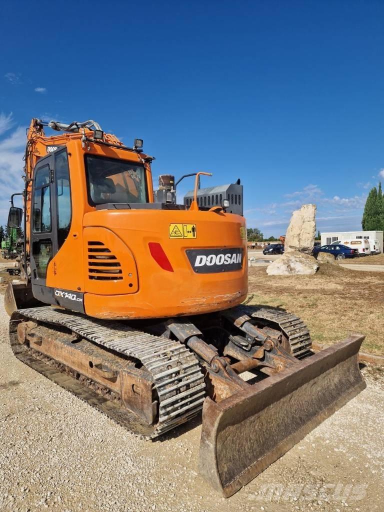 Doosan DX 140 LCR Vikšriniai ekskavatoriai