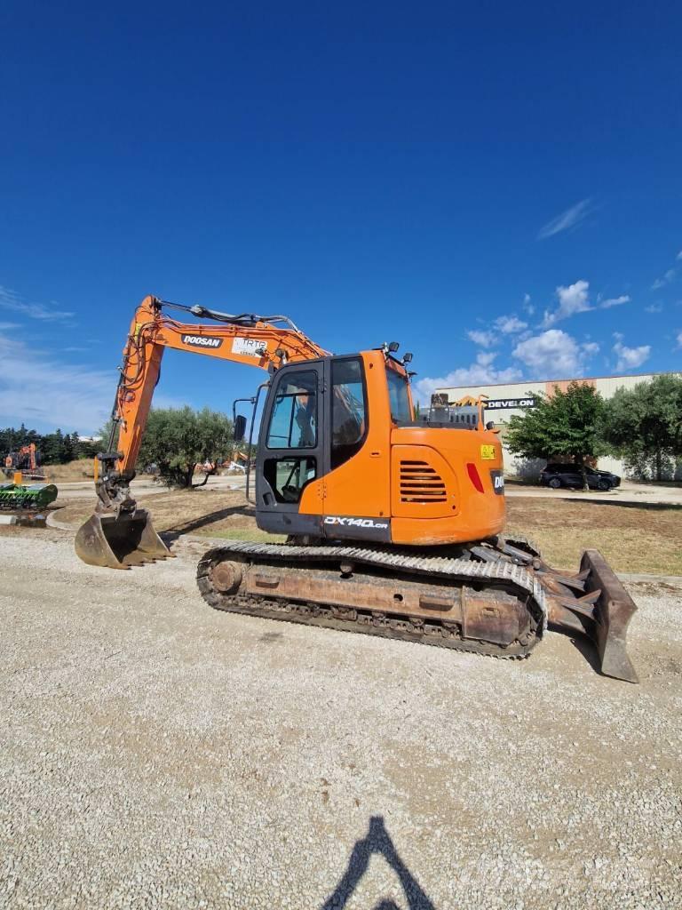 Doosan DX 140 LCR Vikšriniai ekskavatoriai