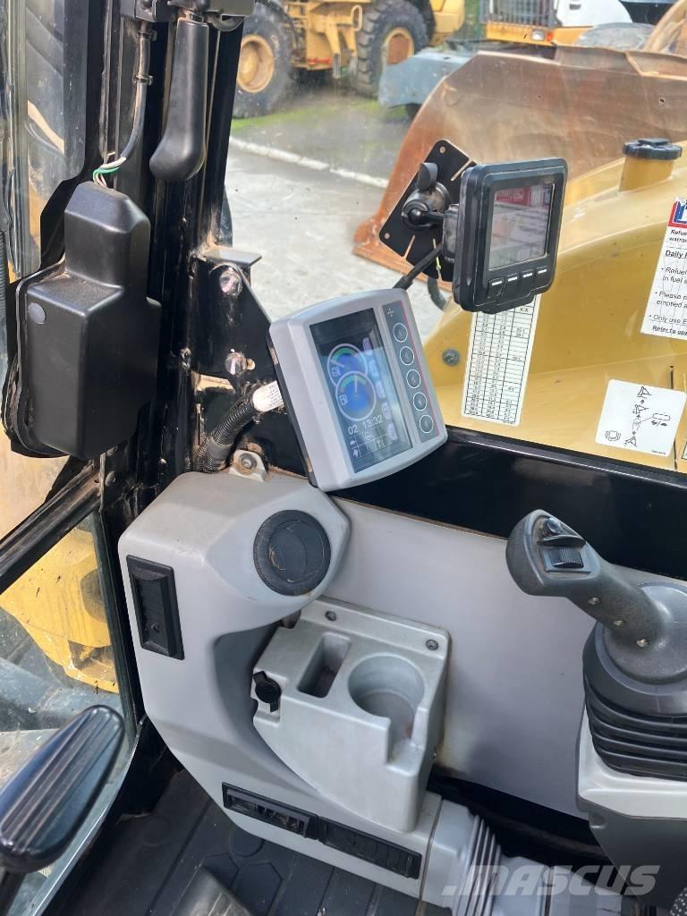 CAT 308 E 2 CR Vidutinės galios ekskavatoriai 7-12 t