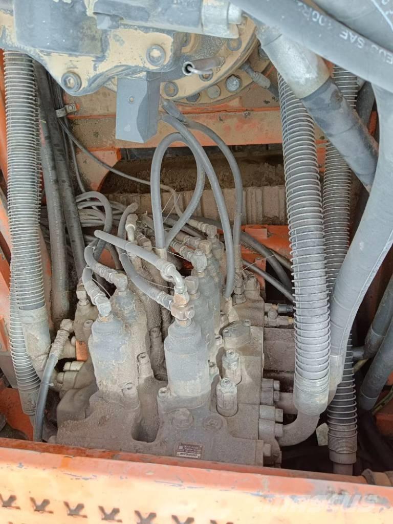 Doosan DX420LC Vidutinės galios ekskavatoriai 7-12 t