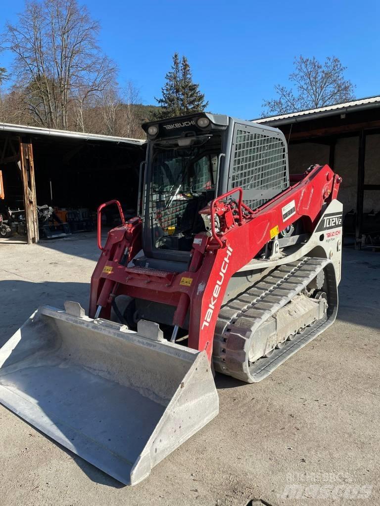 Takeuchi TL12 Krautuvai su šoniniu pasukimu