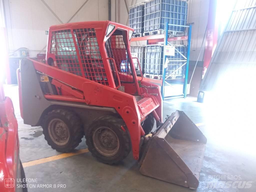 Bobcat S 100 Krautuvai su šoniniu pasukimu