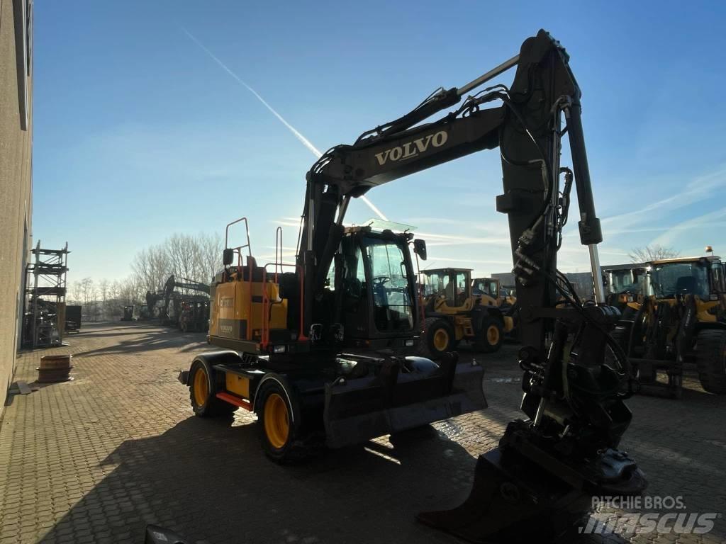 Volvo EWR130E Ratiniai ekskavatoriai