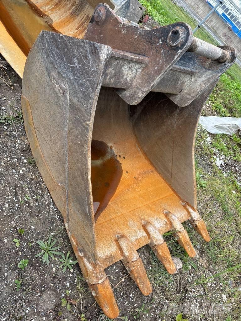 Hitachi ZX300LC-7 Vikšriniai ekskavatoriai
