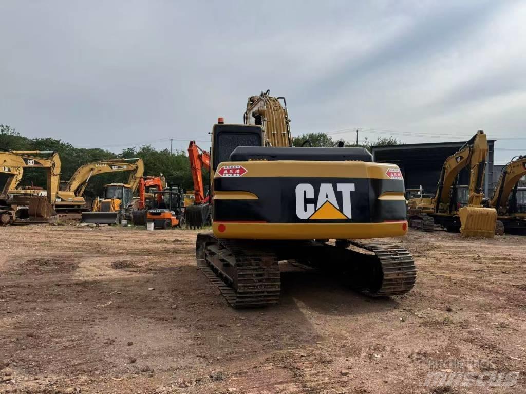 CAT 320 B L Vikšriniai ekskavatoriai