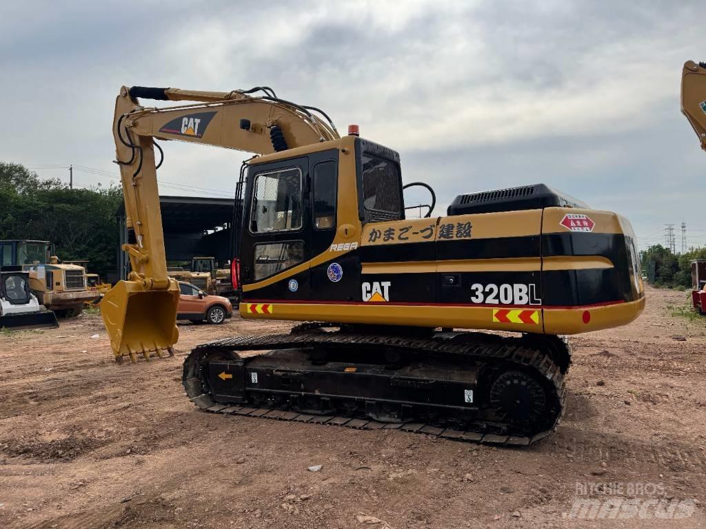 CAT 320 B L Vikšriniai ekskavatoriai