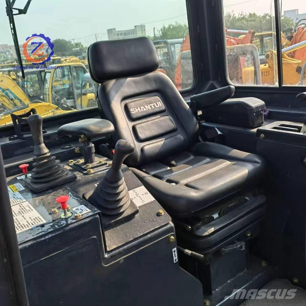 Shantui SD 22 Vikšriniai buldozeriai