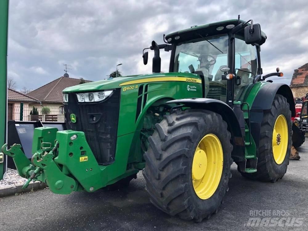 John Deere 8400 R Traktoriai