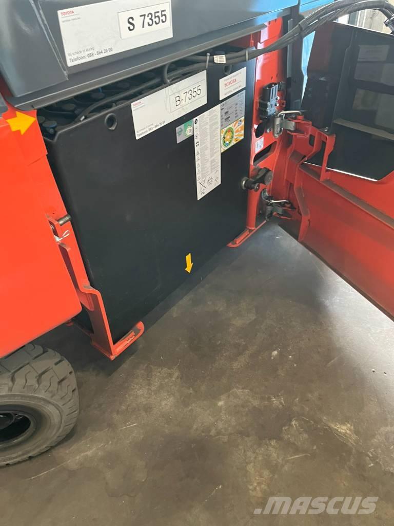 Toyota 7 FBMF 25 Elektriniai šakiniai krautuvai