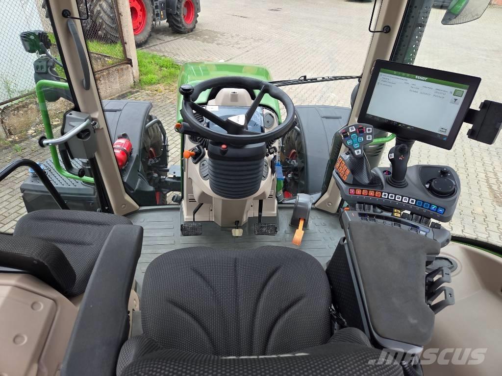 Fendt 724 Vario Traktoriai
