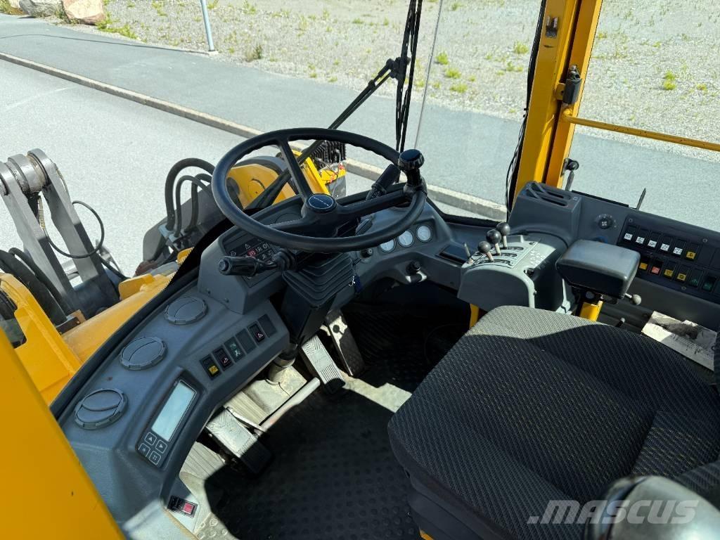 Volvo L 70 C Naudoti ratiniai krautuvai