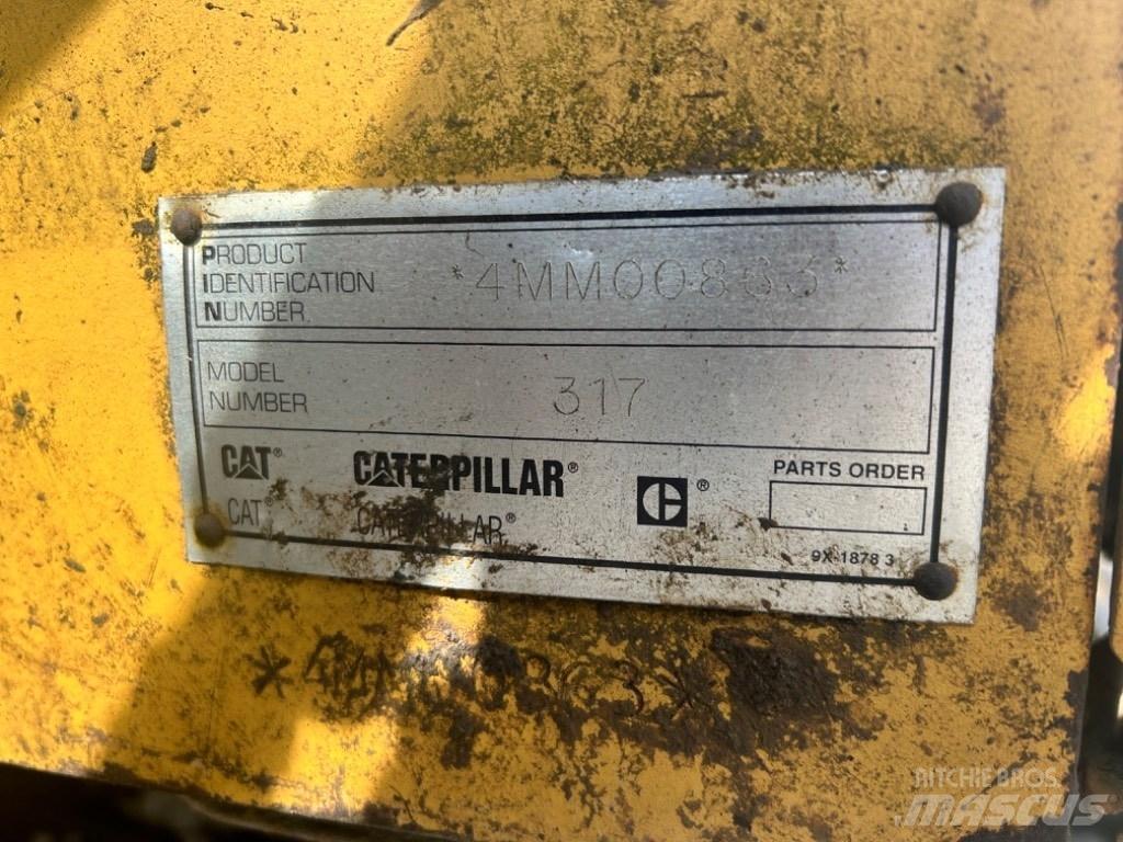 CAT 317 Vikšriniai ekskavatoriai