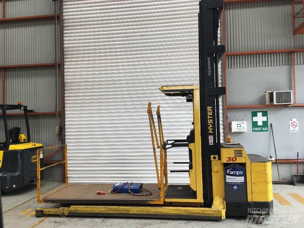 Hyster R30XMF2 Didelių aukščių keltuvai-krautuvai