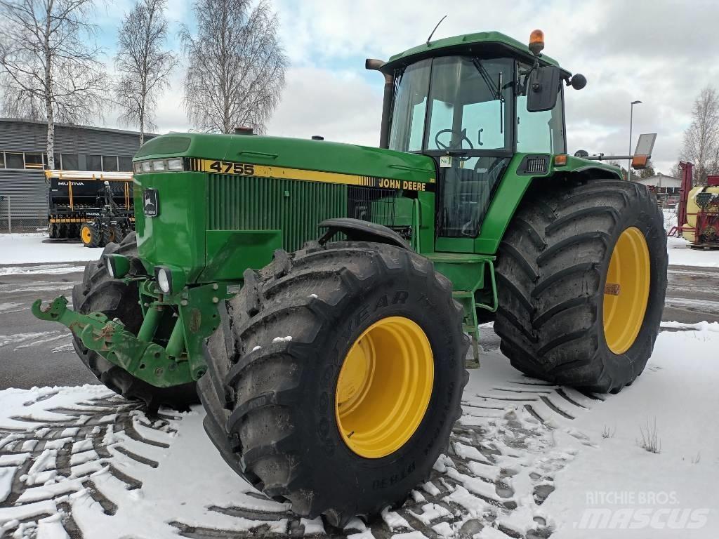 John Deere 4755 Traktoriai