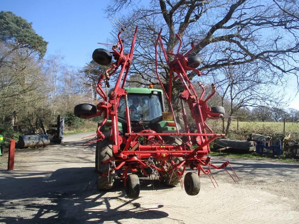 SIP Spider 685/6 Šieno grėbliai ir vartytuvai