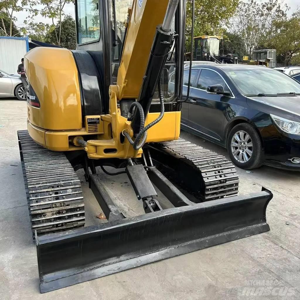 CAT 304 C CR Mini ekskavatoriai < 7 t