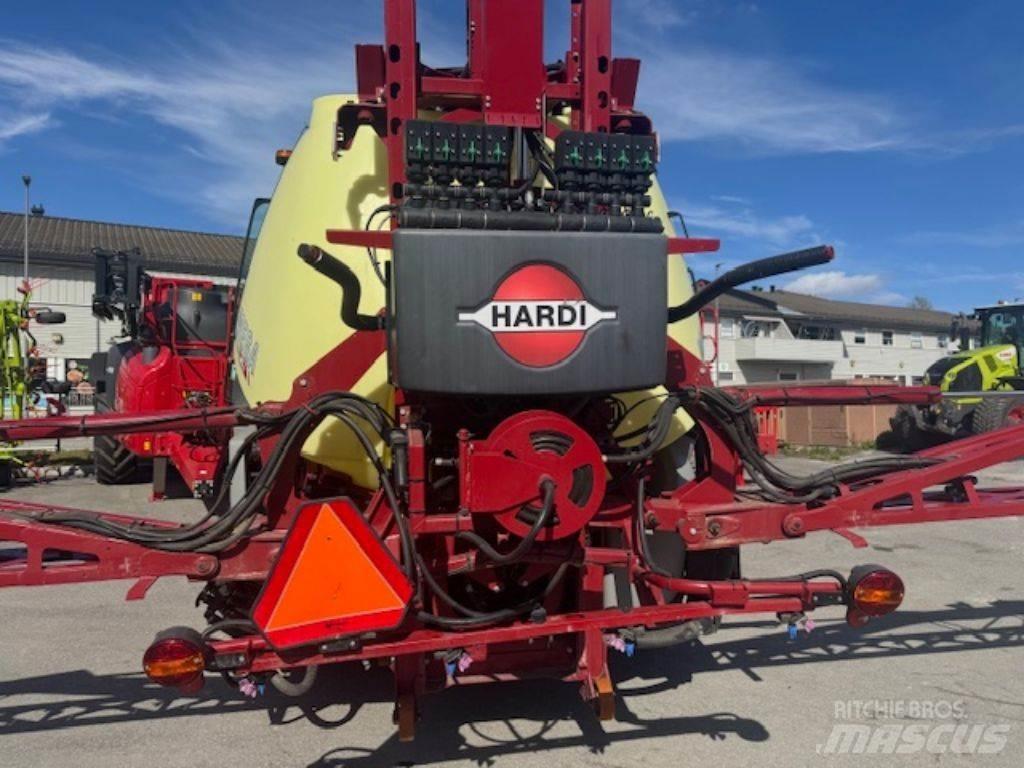 Hardi Mega 1500 Įmontuoti purkštuvai