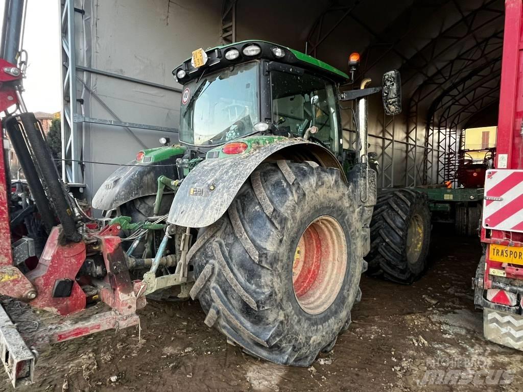 John Deere 6145 R Traktoriai