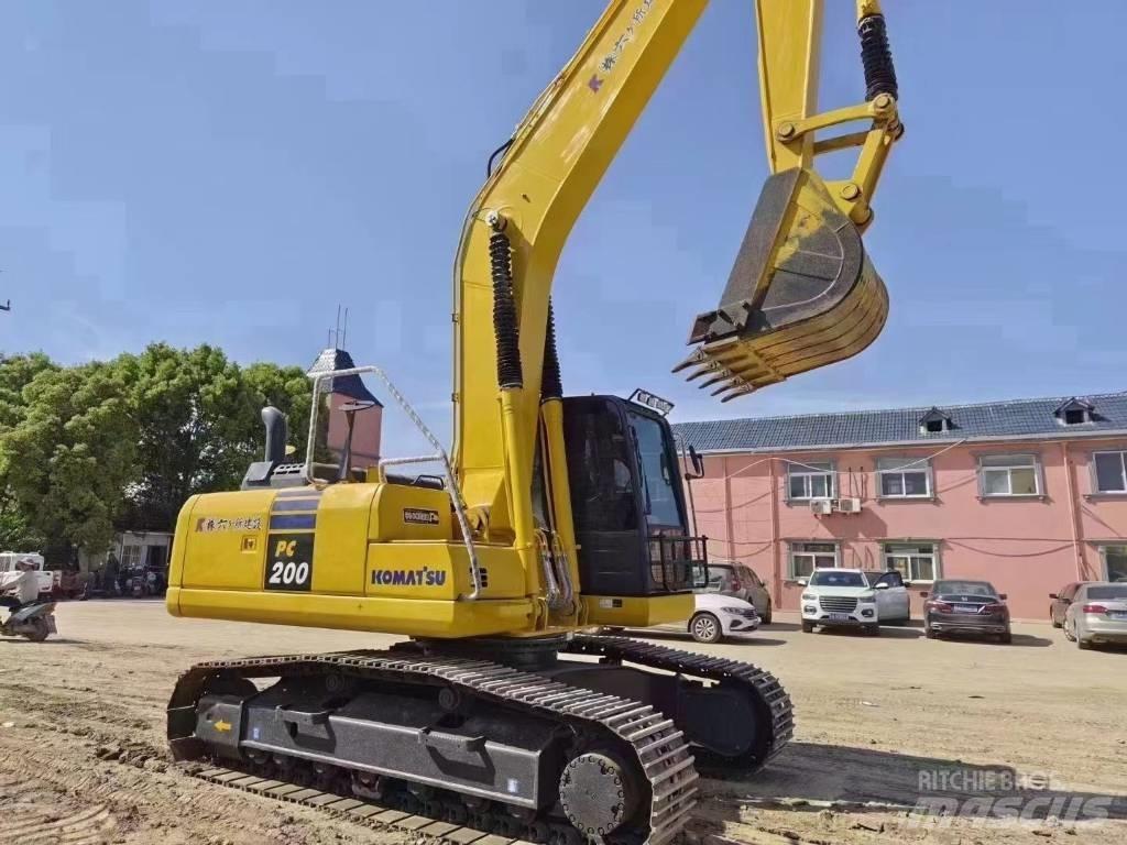 Komatsu PC 200-8 Vikšriniai ekskavatoriai