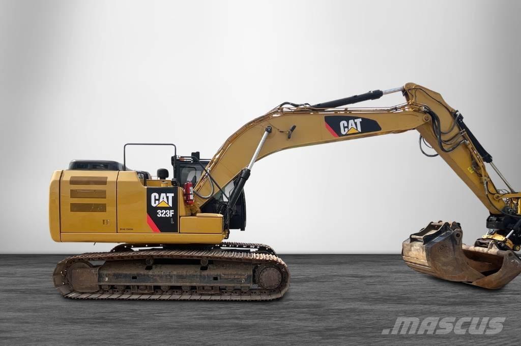 CAT 323 F Vikšriniai ekskavatoriai