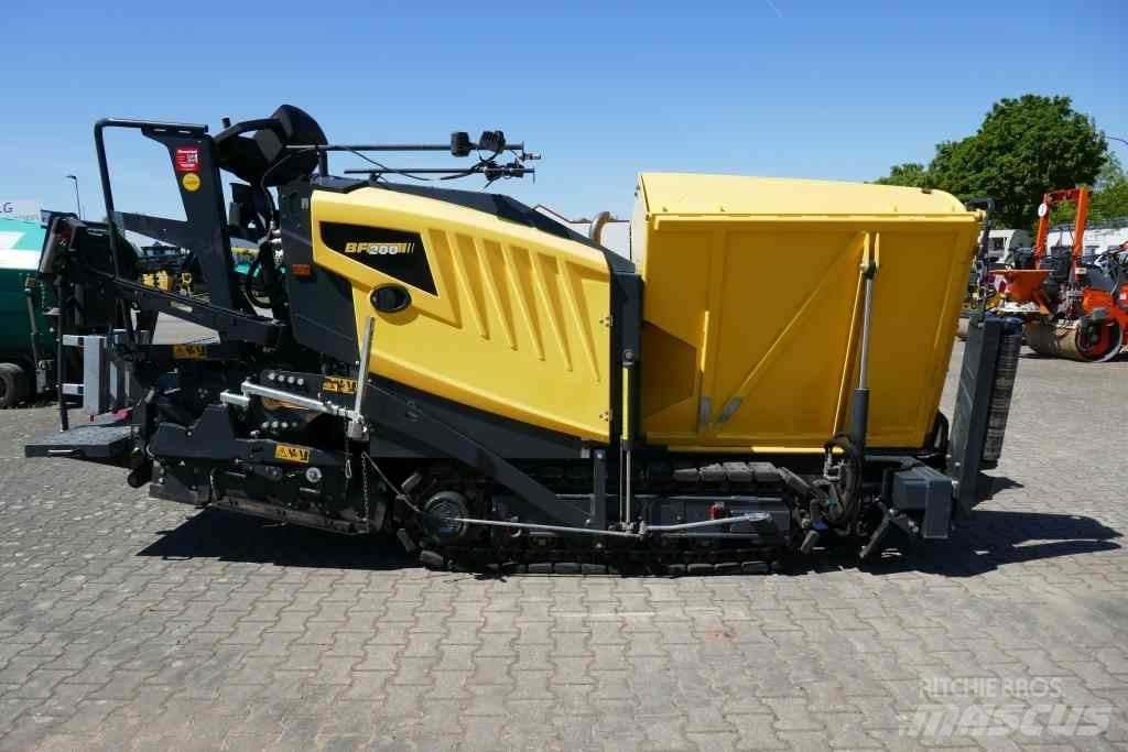 Bomag BF 200 C-2 Maža asfalto klojimo technika