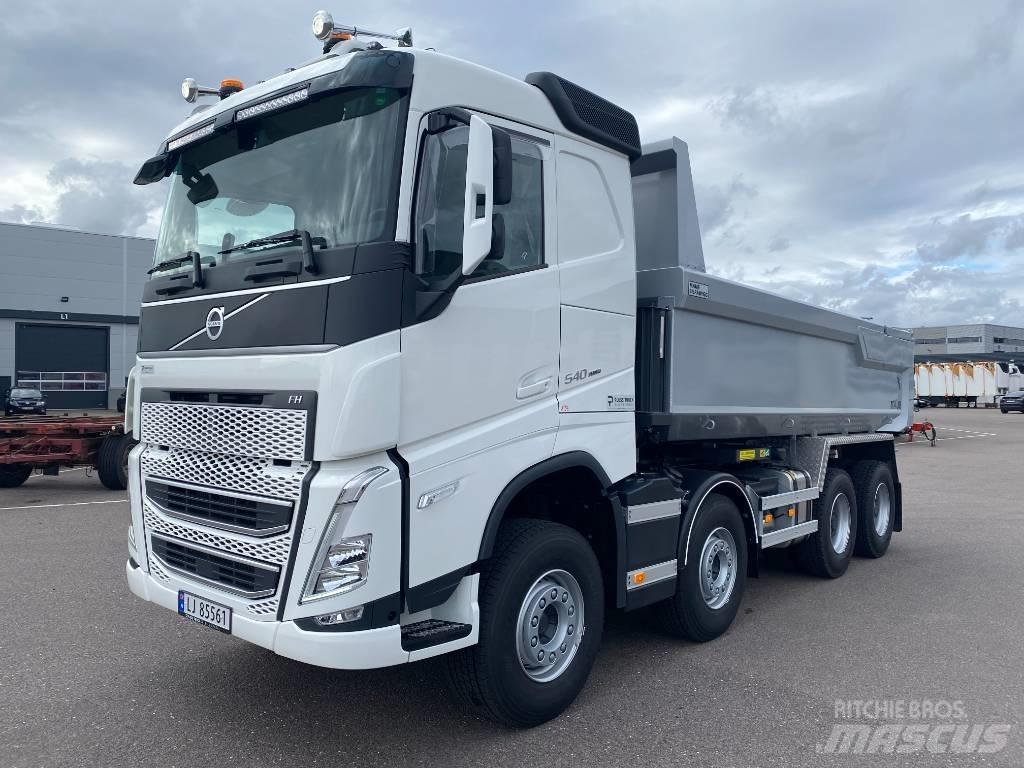 Volvo FH540 8x4 Savivarčių priekabų vilkikai