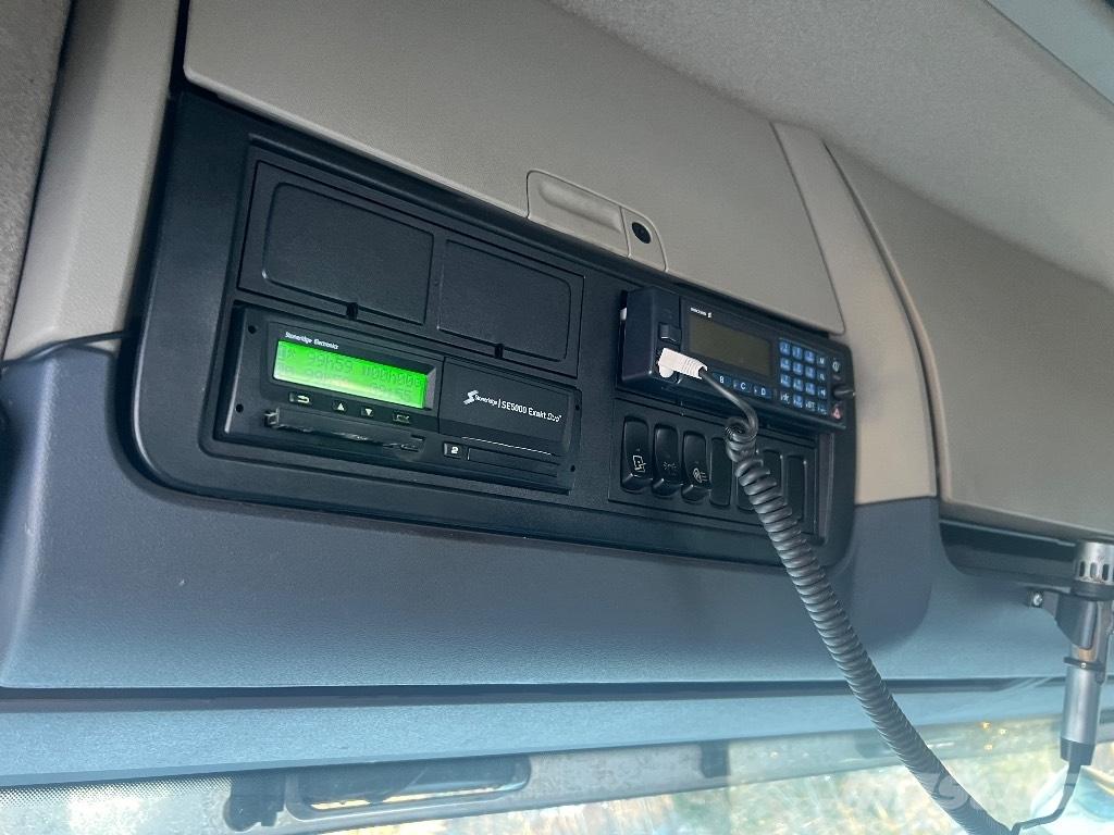 Scania R 560 Naudoti vilkikai