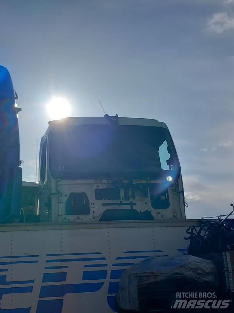 DAF LF45.160 Kabinos ir salonai