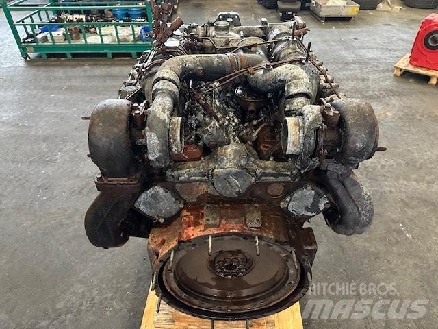 Deutz TCD2015 V08 Varikliai