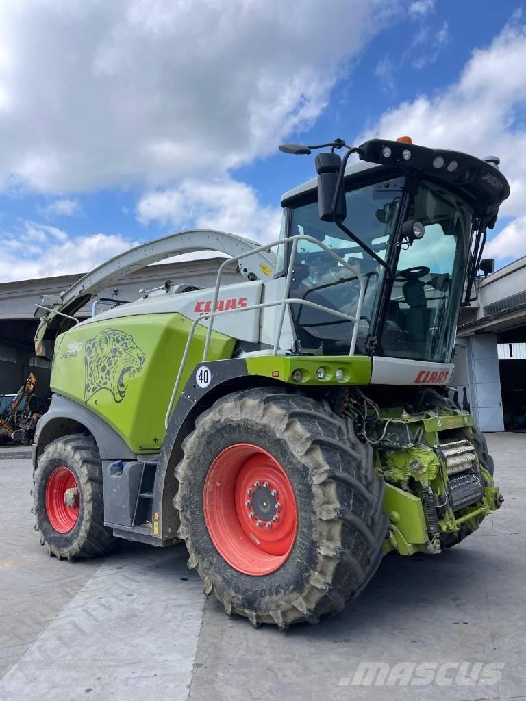 CLAAS Jaguar 990 Pašarų ruošimo technika