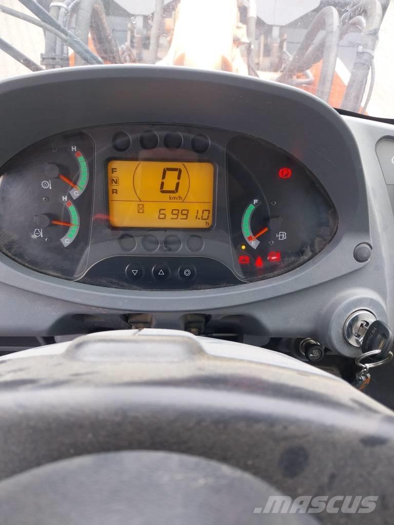 Hitachi ZW 180-5B Naudoti ratiniai krautuvai
